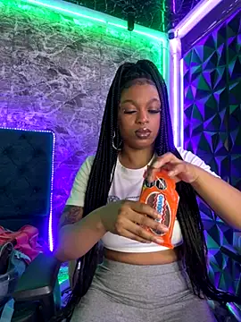 Melany Williams online show from 09/22/25, 01:06