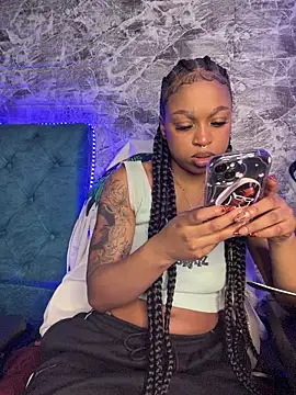 Melany Williams online show from 03/10/26, 01:15