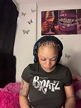 Melany Williams online show from 05/19/26, 02:02