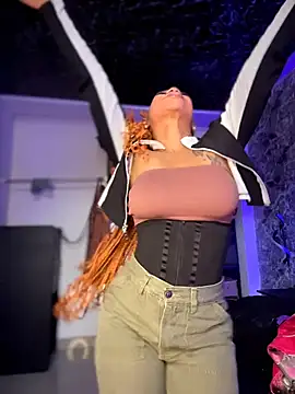 Melany Williams online show from 11/28/25, 01:00