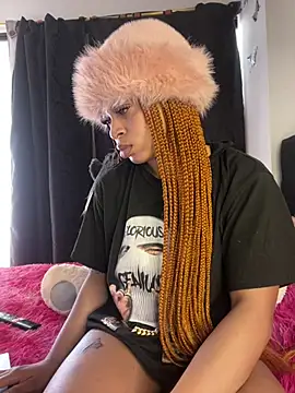 Melany Williams online show from 04/13/26, 01:37