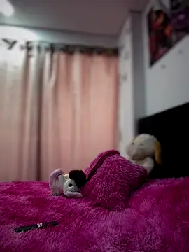 Melany Williams online show from 12/15/25, 12:33