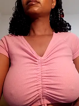 Snapshot of realsquirter chatting on 12/04/25, 08:57 realsquirter online show from 12/04/25, 08:57