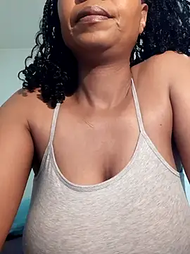 Snapshot of realsquirter chatting on 12/16/25, 08:29 realsquirter online show from 12/16/25, 08:29