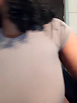 Snapshot of realsquirter chatting on 11/22/25, 08:24 realsquirter online show from 11/22/25, 08:24