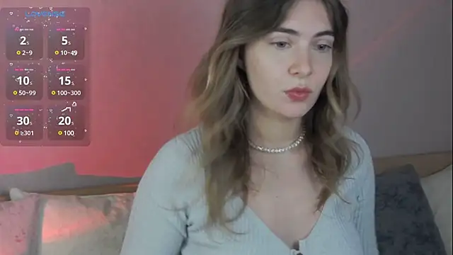 chloi hes online show from 12/10/24, 11:43