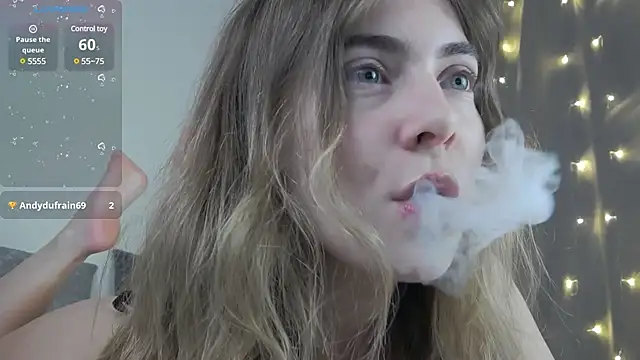 chloi hes online show from 02/10/25, 07:17