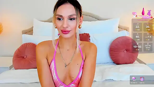 Snapshot of MissLoou chatting on 10/31/25, 06:21 MissLoou online show from 10/31/25, 06:21