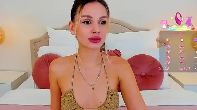 Snapshot of MissLoou chatting on 12/01/25, 06:14 MissLoou online show from 12/01/25, 06:14