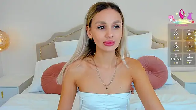 Snapshot of MissLoou chatting on 10/11/25, 05:08 MissLoou online show from 10/11/25, 05:08