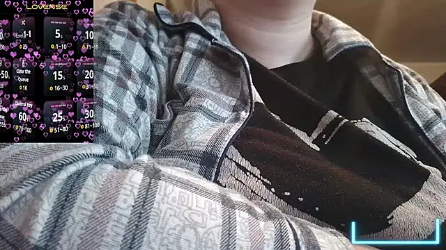Cora Maro online show from 06/15/26, 12:22