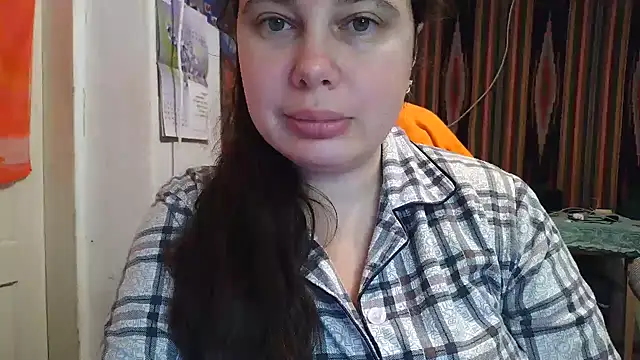 Cora Maro online show from 10/20/25, 10:32