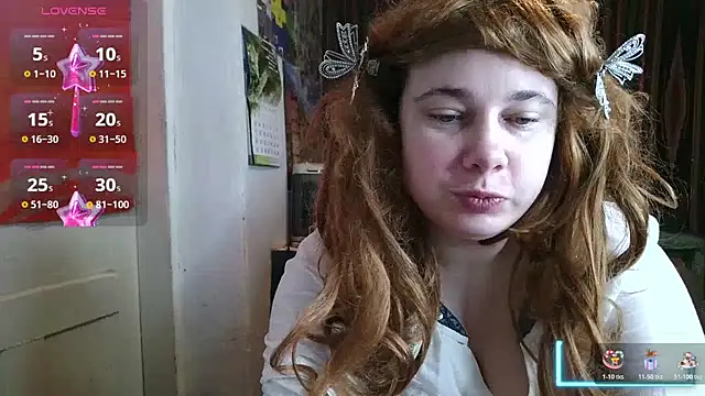 Cora Maro online show from 05/25/26, 12:15