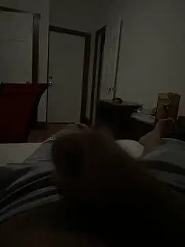 Snapshot of BlueskyMenses chatting on 11/20/25, 04:13 BlueskyMenses online show from 11/20/25, 04:13