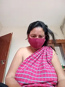 Snapshot of Neha-Roy chatting on 07/02/26, 06:19 Neha-Roy online show from 07/02/26, 06:19