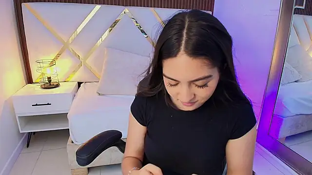 Emelie Ch1 online show from 03/06/26, 04:18