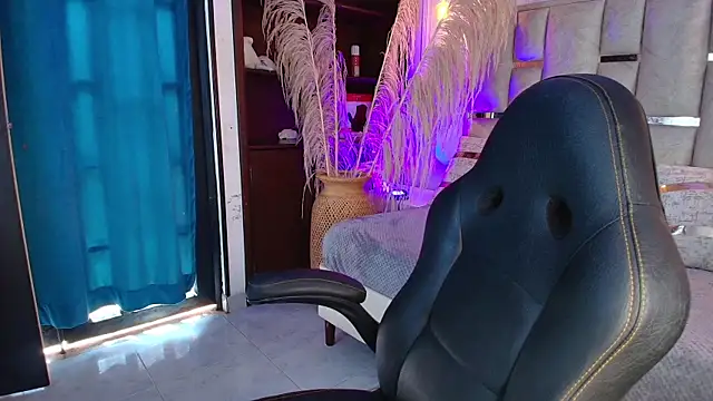 Emelie Ch1 online show from 03/16/25, 03:50