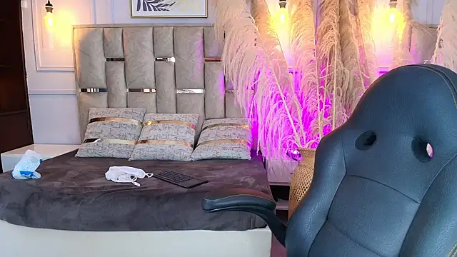 Emelie Ch1 online show from 03/09/25, 04:00