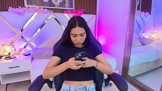 Emelie Ch1 online show from 07/16/26, 05:04