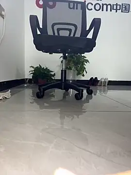 AHL756 online show from 11/03/25, 01:11