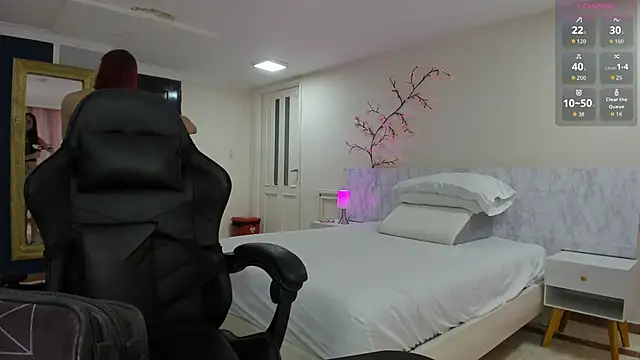 charolbruce 1 online show from 04/06/26, 11:55