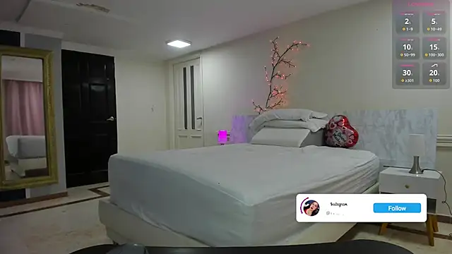 Snapshot of charolbruce_1 chatting on 02/21/26, 11:56 charolbruce 1 online show from 02/21/26, 11:56