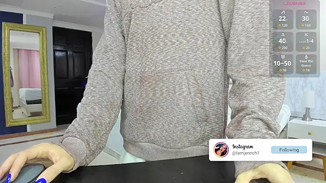 charolbruce 1 online show from 11/13/25, 11:58