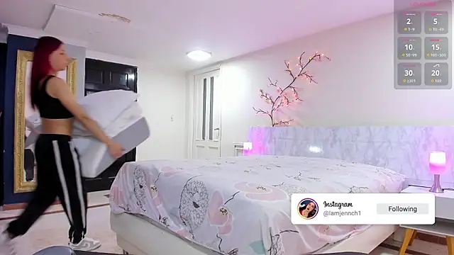 charolbruce 1 online show from 03/26/26, 11:52