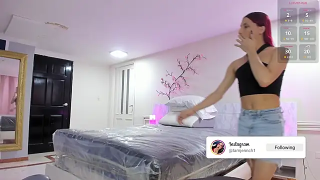 charolbruce 1 online show from 03/28/26, 12:17