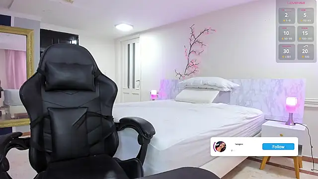 charolbruce 1 online show from 03/09/26, 11:58