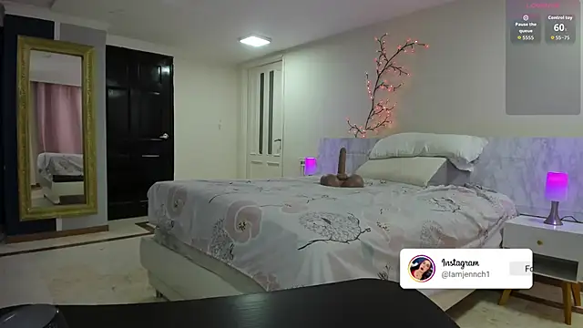 Snapshot of charolbruce_1 chatting on 01/16/26, 12:20 charolbruce 1 online show from 01/16/26, 12:20