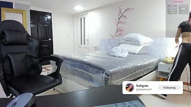 charolbruce 1 online show from 03/13/26, 11:59