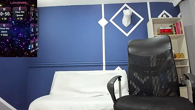 charolbruce 1 online show from 03/14/25, 05:46