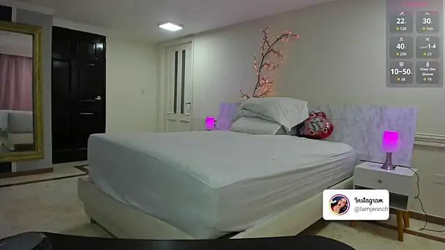 Snapshot of charolbruce_1 chatting on 02/17/26, 11:40 charolbruce 1 online show from 02/17/26, 11:40