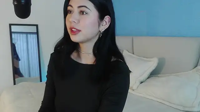 Zoe Benson online show from 03/08/25, 12:52