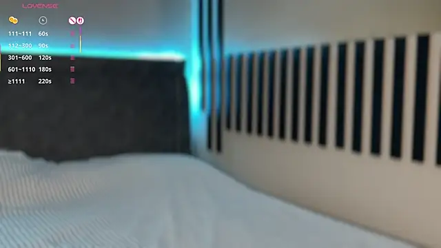 Li Amelie  online show from 12/04/25, 03:33