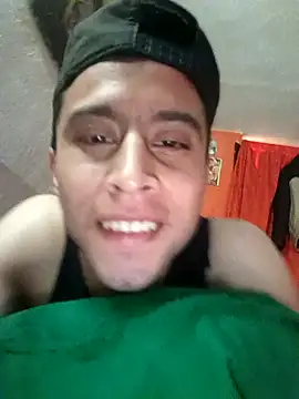 Mich Stev9524 online show from 12/21/25, 02:30