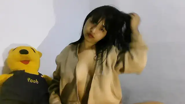 DakotaHoland online show from 04/18/26, 01:41