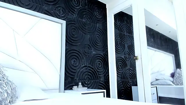 Snapshot of AbigailWilliams_ chatting on 10/20/25, 11:11 AbigailWilliams online show from 10/20/25, 11:11