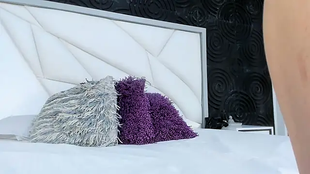 Snapshot of AbigailWilliams_ chatting on 10/16/25, 11:18 AbigailWilliams online show from 10/16/25, 11:18