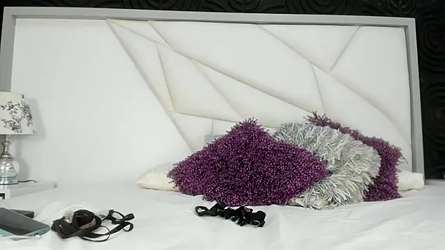 Snapshot of AbigailWilliams_ chatting on 10/08/25, 11:23 AbigailWilliams online show from 10/08/25, 11:23