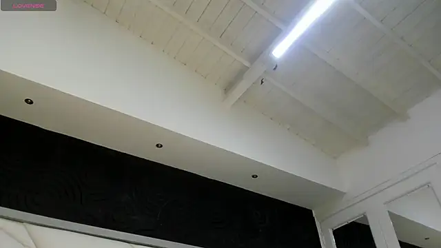 Snapshot of AbigailWilliams_ chatting on 09/17/25, 11:12 AbigailWilliams online show from 09/17/25, 11:12