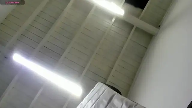 Snapshot of AbigailWilliams_ chatting on 11/17/25, 11:14 AbigailWilliams online show from 11/17/25, 11:14