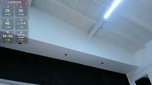 Snapshot of AbigailWilliams_ chatting on 09/12/25, 11:10 AbigailWilliams online show from 09/12/25, 11:10