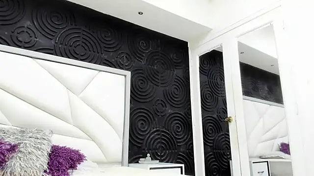 Snapshot of AbigailWilliams_ chatting on 09/30/25, 11:05 AbigailWilliams online show from 09/30/25, 11:05