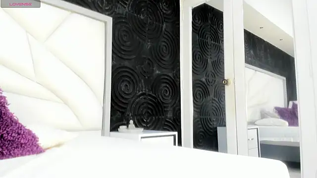 Snapshot of AbigailWilliams_ chatting on 11/25/25, 11:10 AbigailWilliams online show from 11/25/25, 11:10