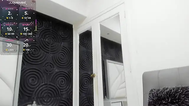 Snapshot of AbigailWilliams_ chatting on 10/24/25, 11:09 AbigailWilliams online show from 10/24/25, 11:09