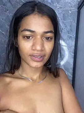 BarbieHotLaura online show from 11/04/25, 06:55