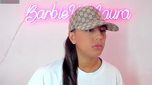 BarbieHotLaura online show from 03/20/25, 06:42