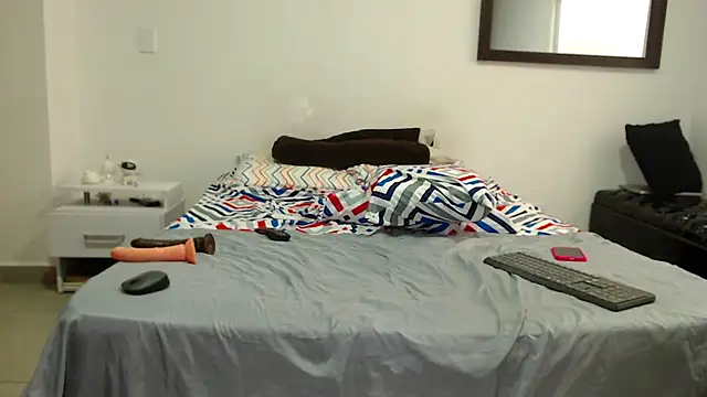 AnnieRoss69 online show from 09/19/25, 07:18